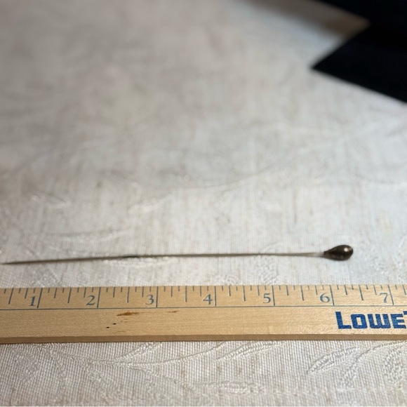 Ladies hat pin. Gold toned floral tip. 6 1/2” - Picture 6 of 7